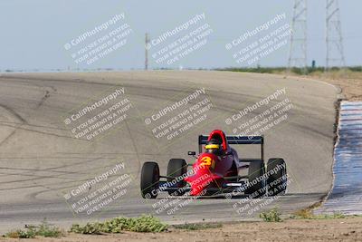 media/Apr-30-2022-CalClub SCCA (Sat) [[98b58ad398]]/Group 6/Race (Outside Grapevine)/